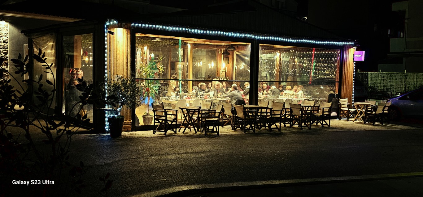Βραδινό party στο Destijl All Day Bar