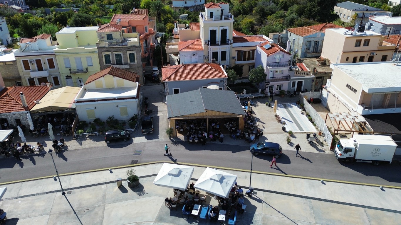Εξωτερική θέα από το Destijl στα Καρδάμυλα